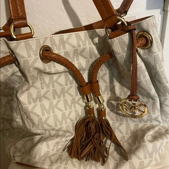 Michael Kors Purse - Picture 3 of 7